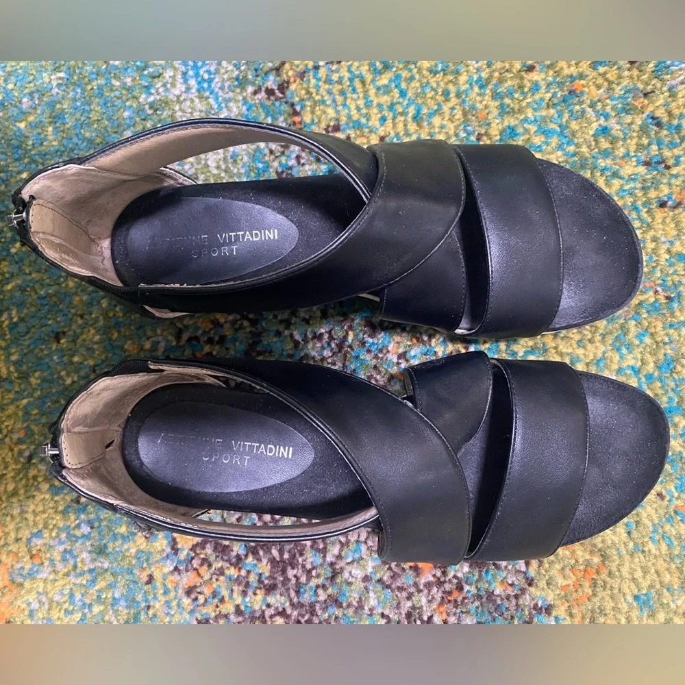Adrienne Vittadini Black Sport Sandals - Picture 2 of 8